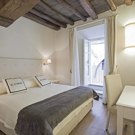 Couette-café Il Corso 4*